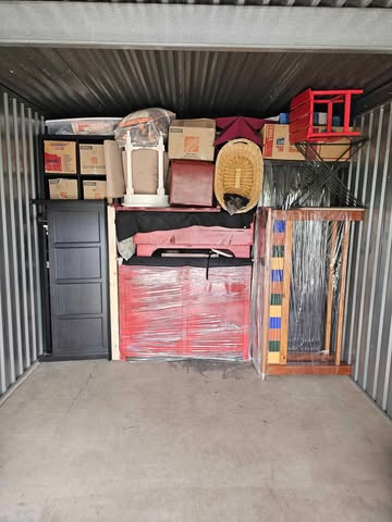Upload your professional packing photo